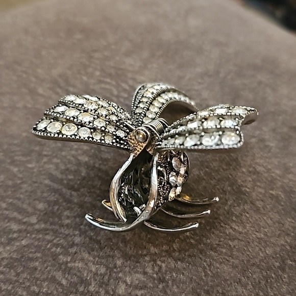 Vintage Rhinestone Paved Bow Coquette Bridal Holiday Hair Claw Clip